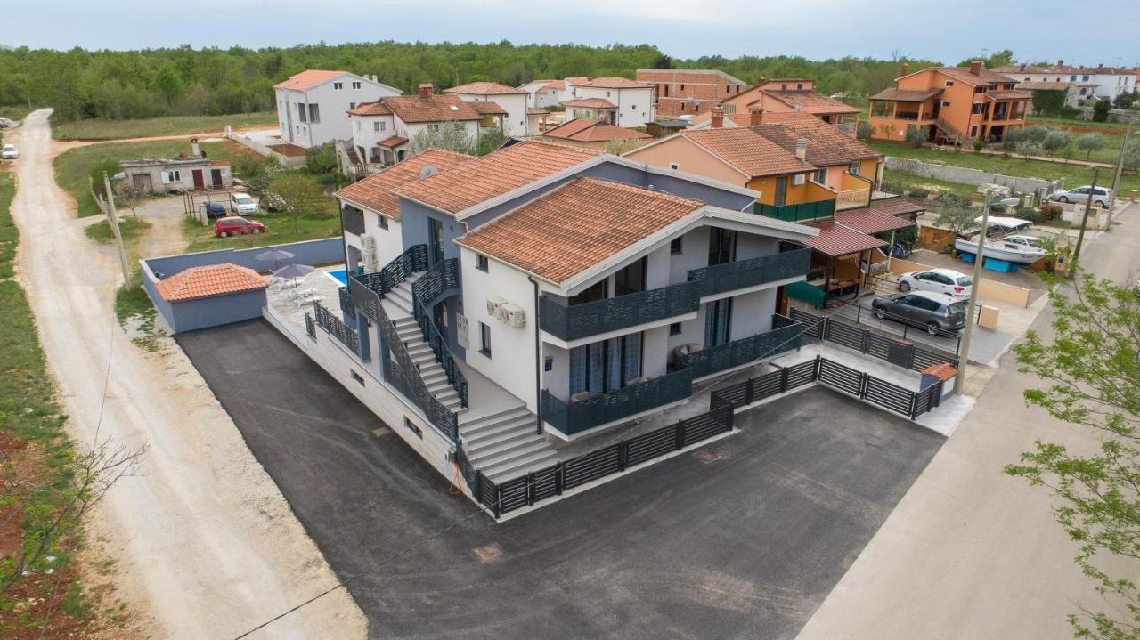 Apartmani Natalija Пореч Екстер'єр фото