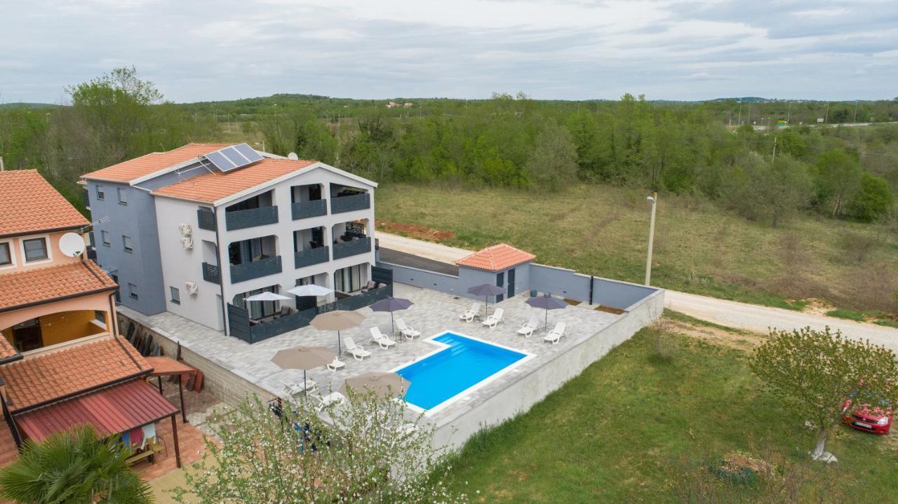 Apartmani Natalija Пореч Екстер'єр фото