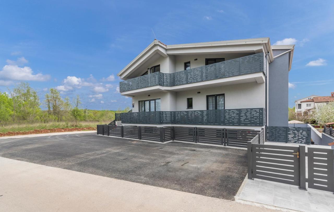 Apartmani Natalija Пореч Екстер'єр фото