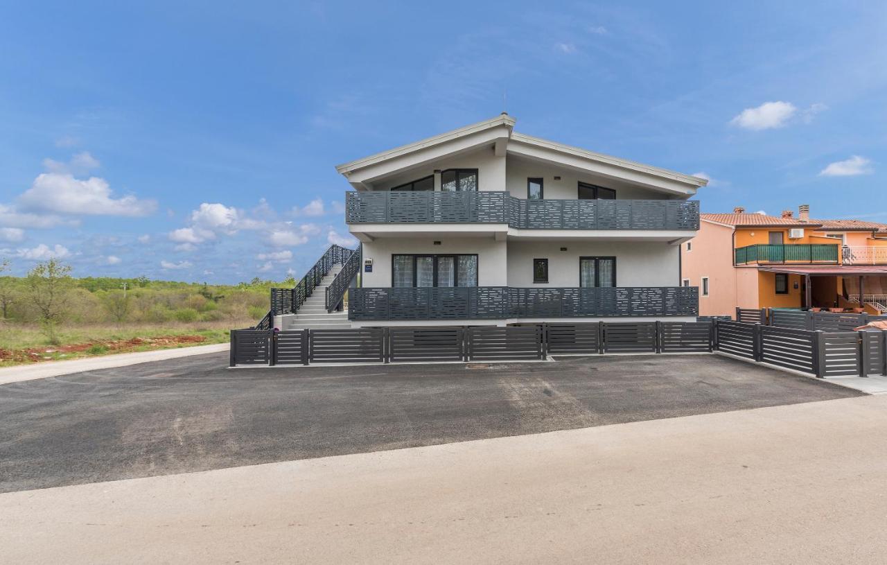 Apartmani Natalija Пореч Екстер'єр фото