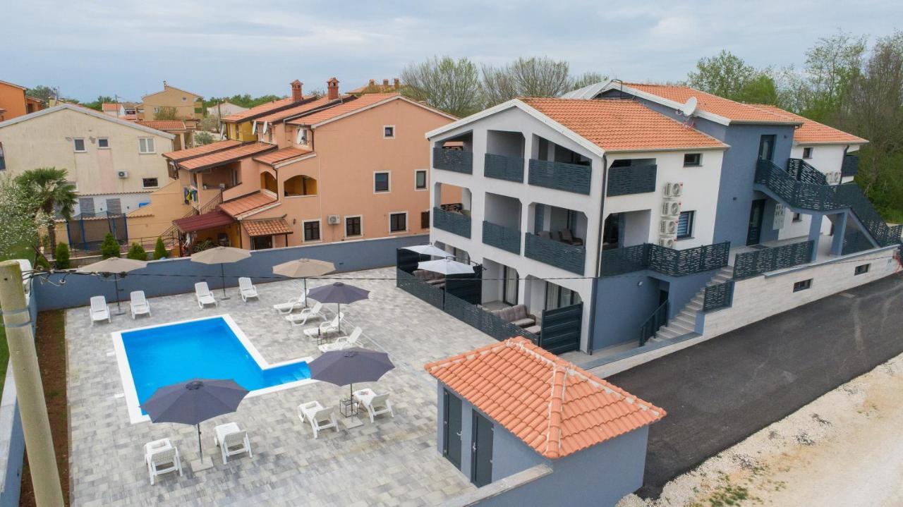 Apartmani Natalija Пореч Екстер'єр фото